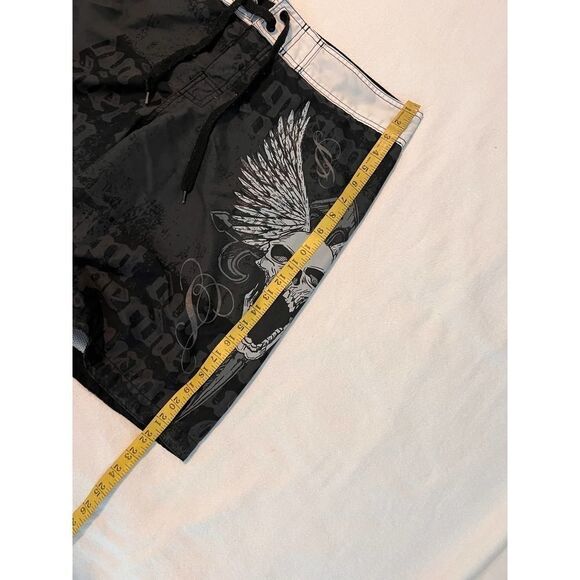 Blue Sol Black Winged Skull Board Shorts - 34 - Picture 5 of 8